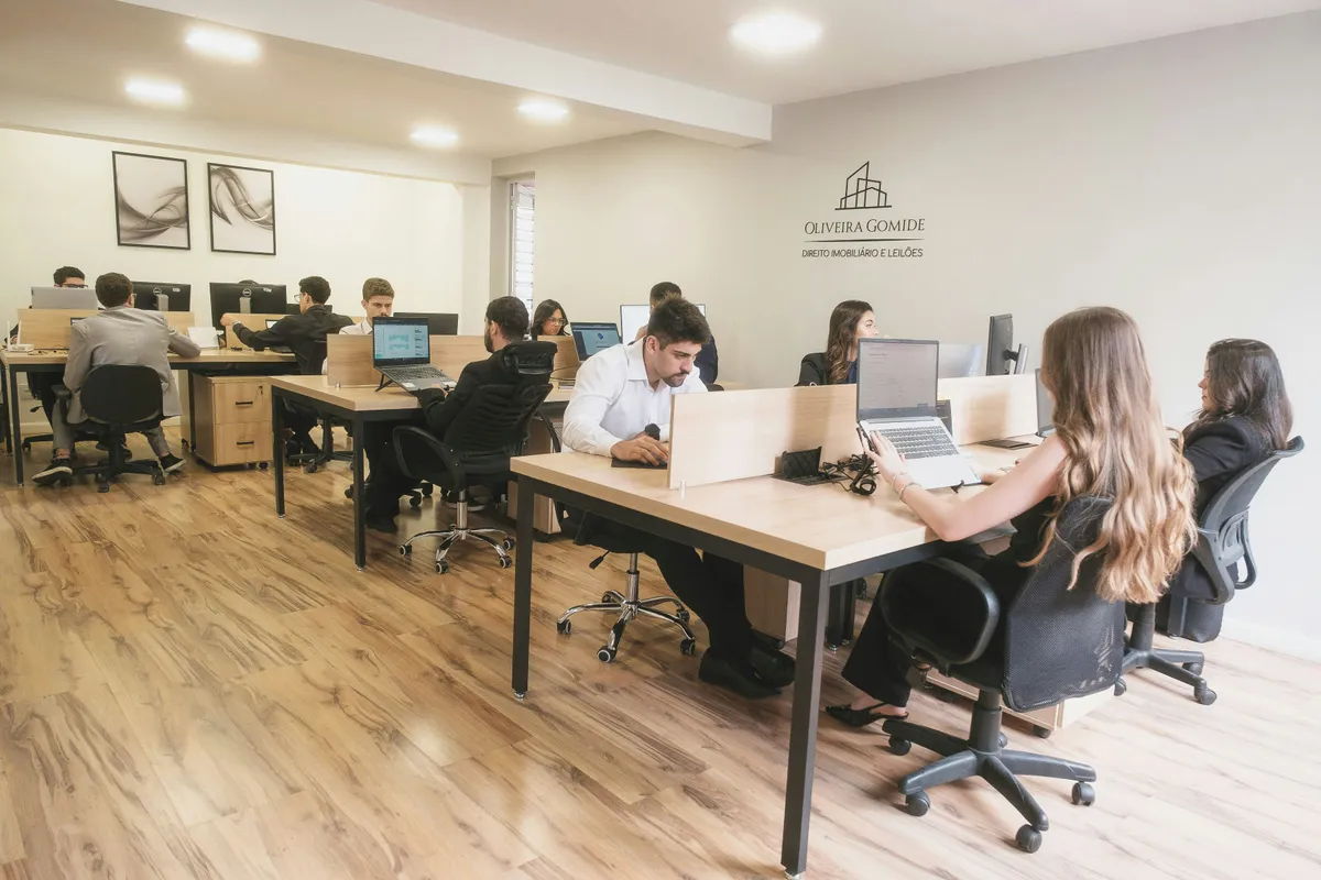 Customer Service & Organisational Excellence